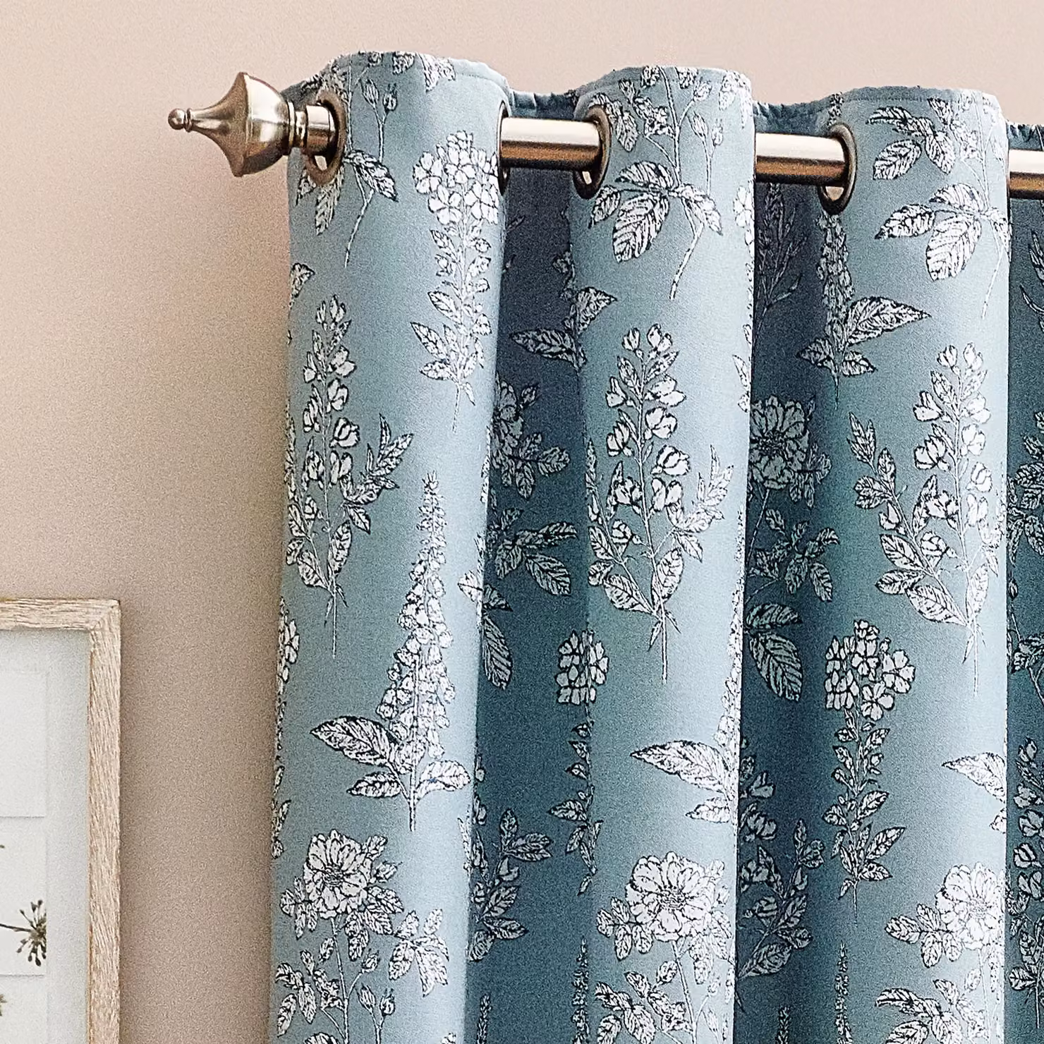 Wylder Nature Sophia Floral Jacquard Room Darkening Eyelet Curtains in Light Blue, Width: 117 cm, Drop: 183 cm – 2