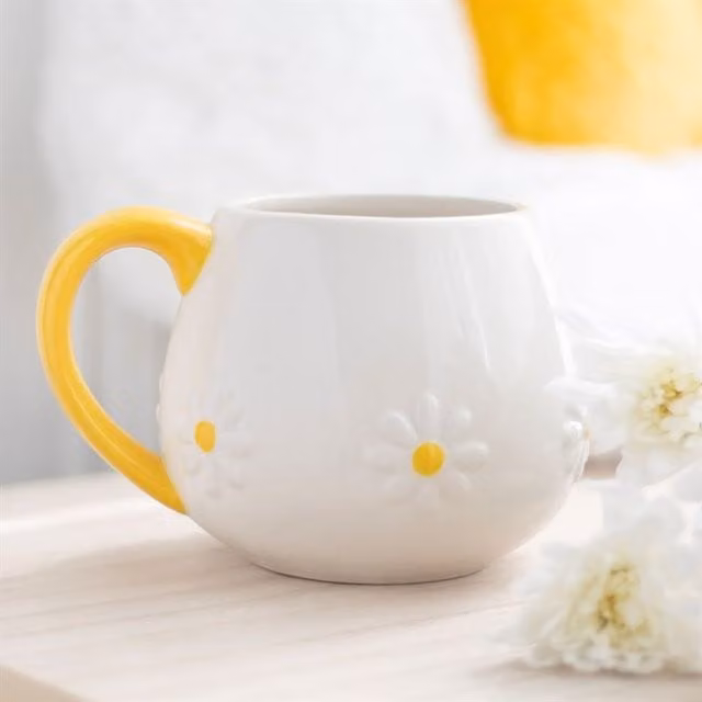 KDMD Floral Embossed Mug in White and Yellow
