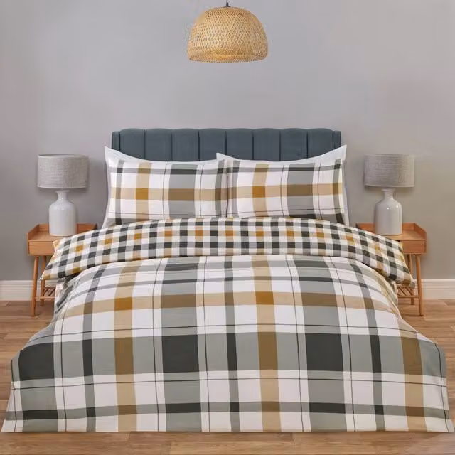Rapport Home Braemar Checked Microfibre Duvet Cover and Pillowcase Set in Multicolour Green, Yellow and White, W: 90 cm, L: 200 cm