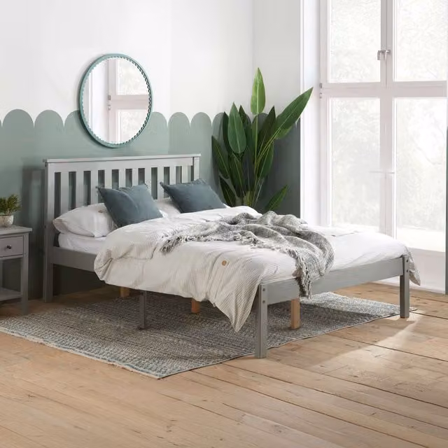 Birlea Denver Lacquered Solid Pine Bed Frame in Grey, W/D/H: 180 x 162 x 209.5 cm – 1