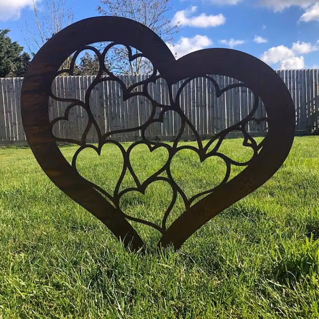 RW Norfolk Brown Rusty Metal Heart Garden Statue and Freestanding Lawn Ornament