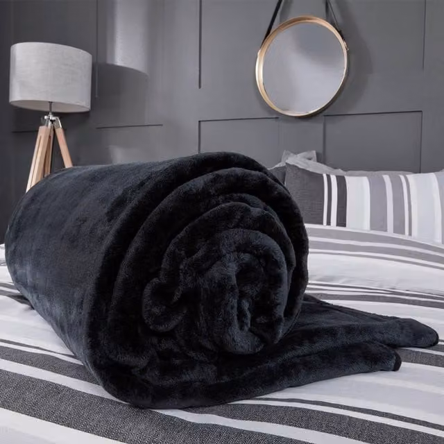 Dreamscene Black Mink Soft Faux Fur and Fleece Throw Blanket, W: 200 cm, D: 240 cm