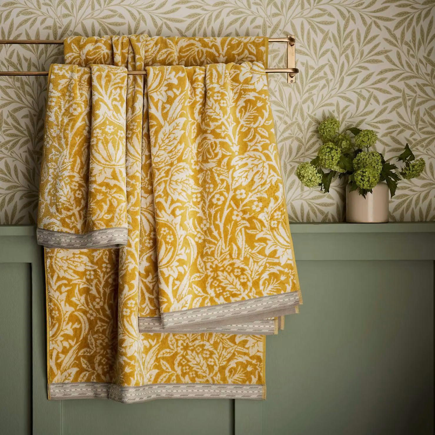 Morris & Co Elmcote Floral Cotton Hand Towel, Yellow – 2