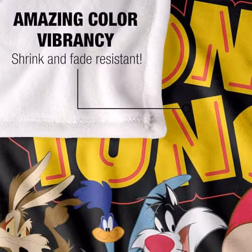 LOGOVISION Looney Tunes Group Silky Touch Super Soft Fleece Throw Blanket, Multicolour, W: 152 cm, D: 127 cm – 3