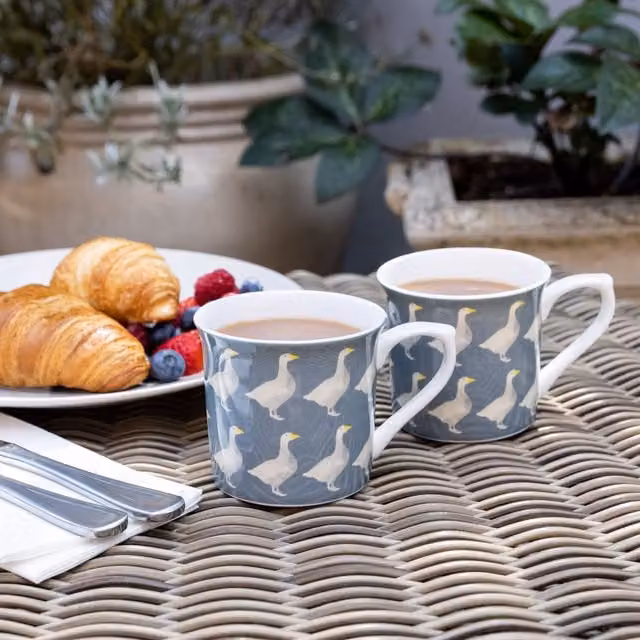 KitchenCraft Set of 4 Blue Fluted China Geese Mugs in Bone China