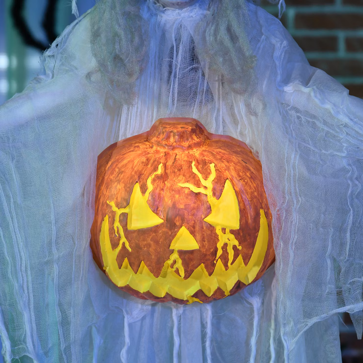 HOMCOM 6ft Outdoor Halloween Decoration Witch with Pumpkin, Life Size Hanging Skeleton Prop with Motion Activated Sound and Light Up Eyes, White – 6