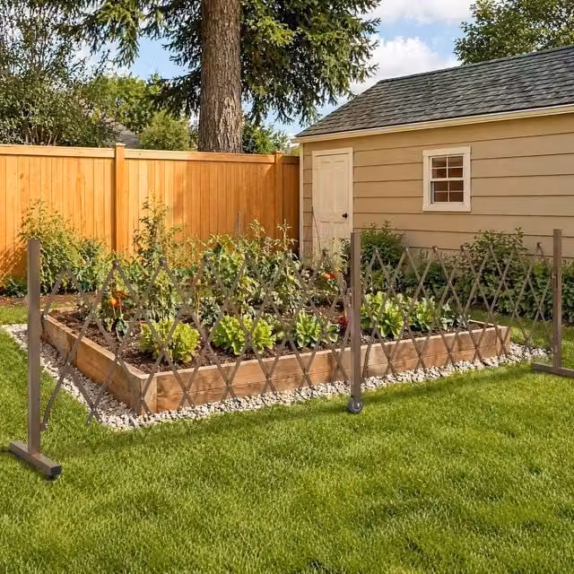 STILVORA Extendable Rectangular Metal Fence Trellis in Dark Brown