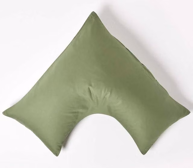 Homescapes V Shaped Pillowcase in Green, 400 Thread Count Mako Satin Combed Cotton – 1