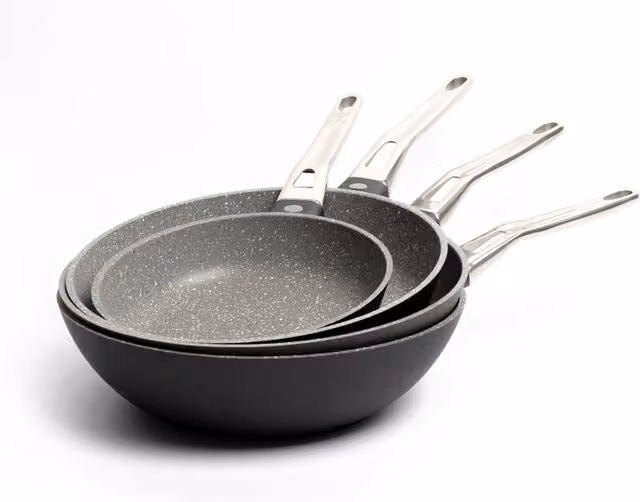 MasterClass 4-Piece Non-Stick Aluminium Pan Set in Grey