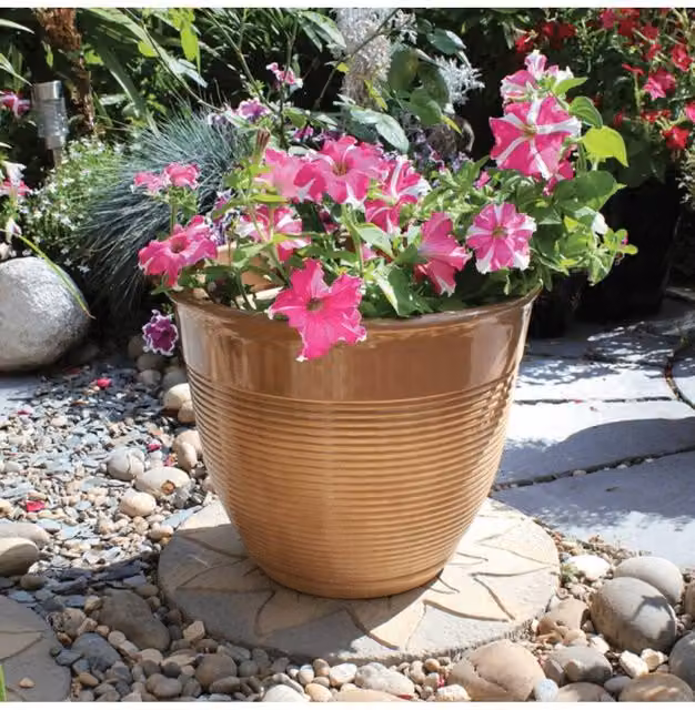 KDMD Glazed Ceramic Effect Planter Pot in Brown, W/D/H: 38.0 x 32.0 cm – 1