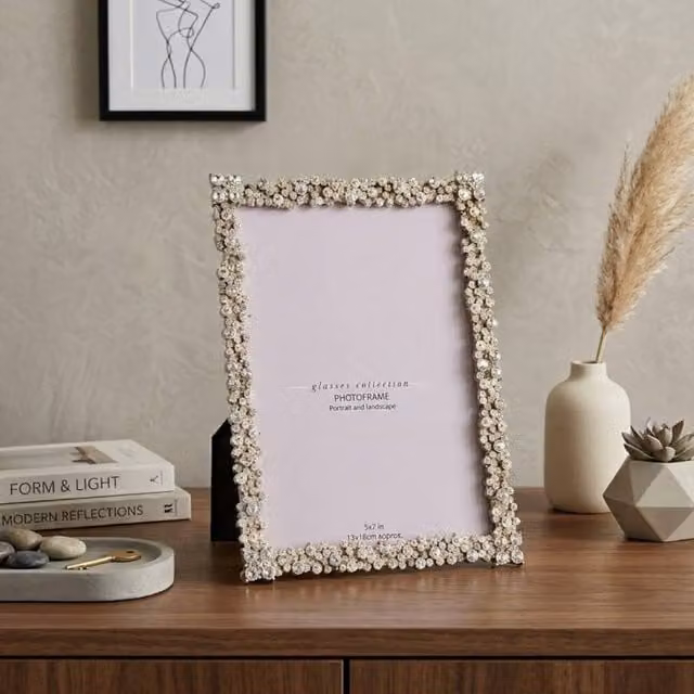 Garden Greatness Aureate Cluster Sequin Rectangular Tabletop Photo Frame in Bronze, H 19.0 cm x W 14.0 cm