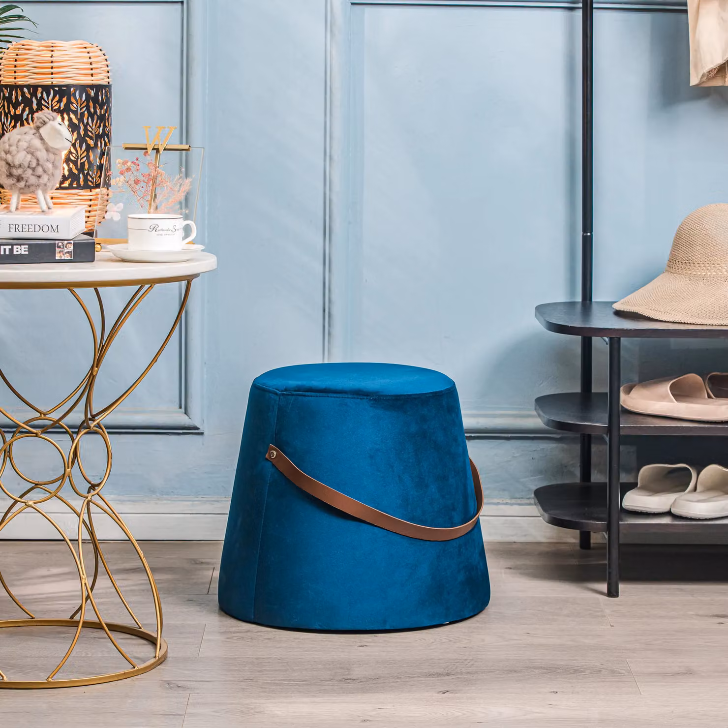 Nordlys Salon Pouf with Handle in Blue Velvet and Synthetic Leather – 2