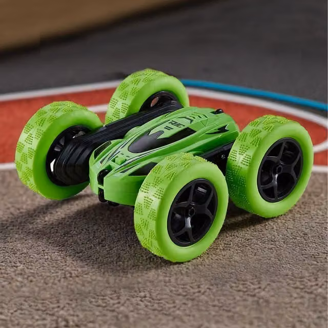 Livingandhome Rechargeable Remote Control Stunt Car with Light and Sound, Green