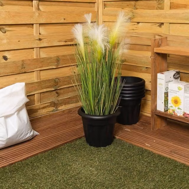 Wham Vista Round Plastic Planter Pot in Black, W/D/H: 6 x 6 x 25 cm – 1
