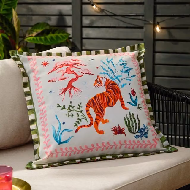 Furn Tiger Dream Multicolour Striped Outdoor Filled Square Cushion W/D/H: 50 x 50 x 50 cm