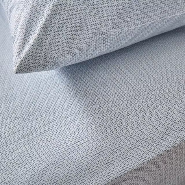 Murmur Edith Kingsize Fitted Sheet in Ballintoy Blue Cotton Percale with Floral Design, W: 180 cm, L: 200 cm