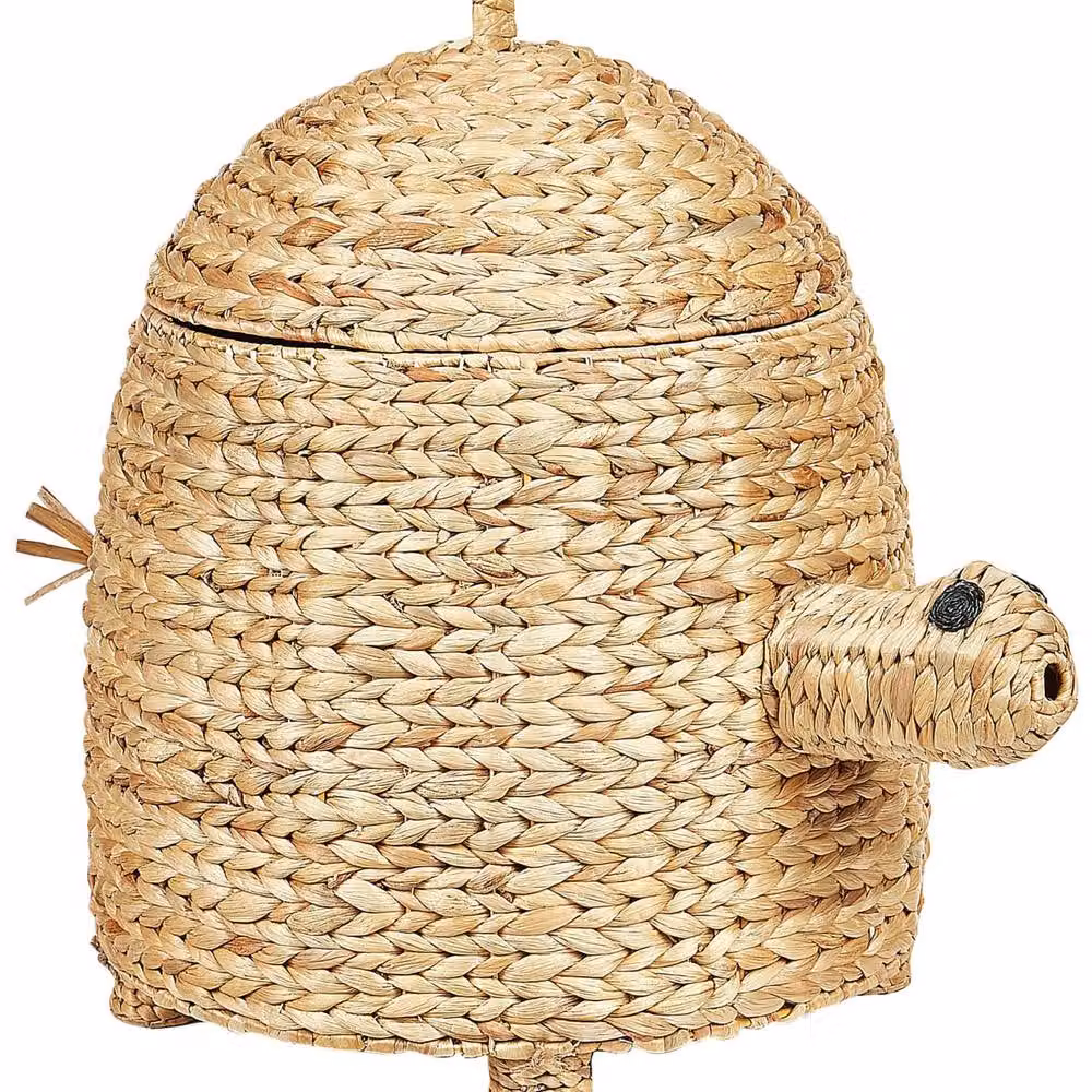 Wyld and Coco Wicker Turtle Hamper with Lid in Beige and Sand Natural Water Hyacinth – 2