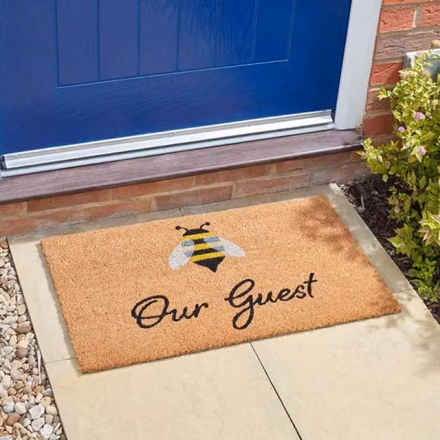 Garden Mile Heavy Duty Rectangular Coir Door Mat with Bee Graphic in Brown, Yellow, Black and White