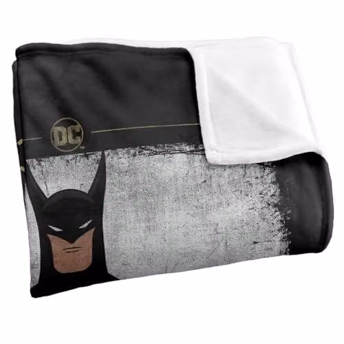 Warner Bros. Batman Caped Crusader Animated Series Super Soft Fleece Throw Blanket, Multicolour, W: 91.44 cm x D: 91.44 cm x H: 147 cm – 2