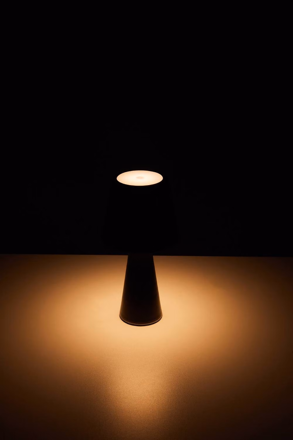 Living and Home Nordic-style Rechargeable Dimmable Table Lamp in Black – 5