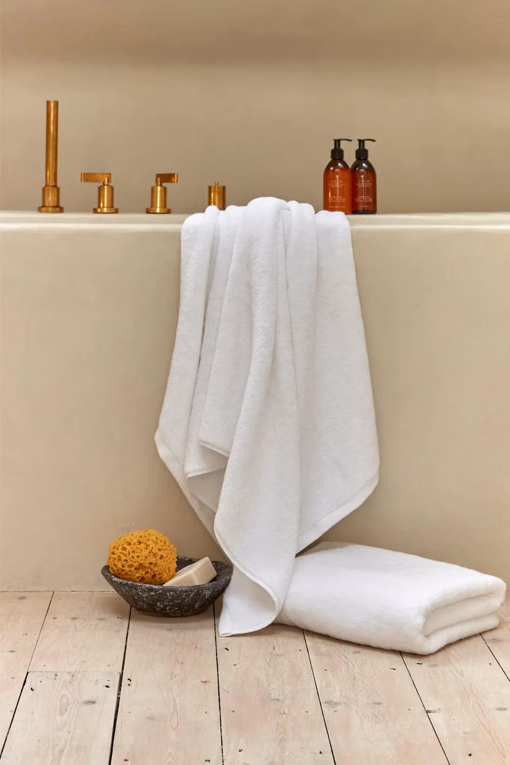 CHRISTY Cirrus 8 Piece Lightweight Fluffy Softloft Cotton Towel Bale in White – 2