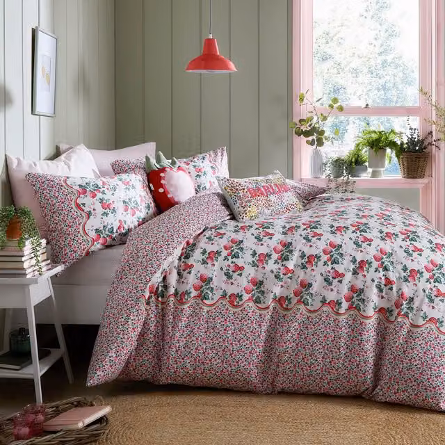 Cath Kidston Strawberry Floral Cotton Duvet Cover Bedding Set in Rose Pink, Red and Green