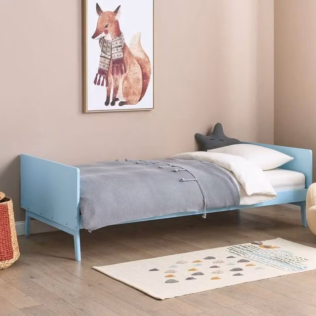 Wyld and Coco Blue Pine Single Bed Frame W/D/H: 90 x 200 x 60 cm – 1
