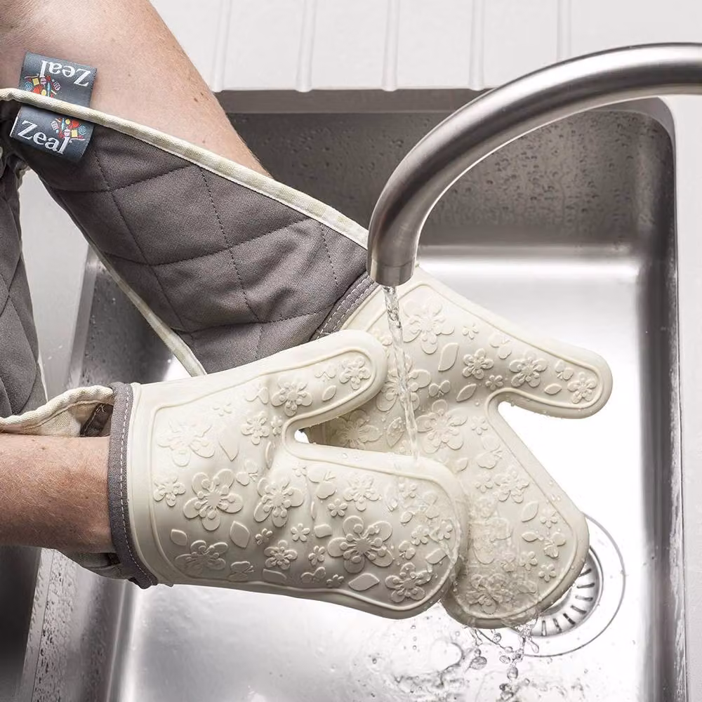 Zeal Steam Stop Waterproof Silicone Double Oven Gloves in Beige – 2