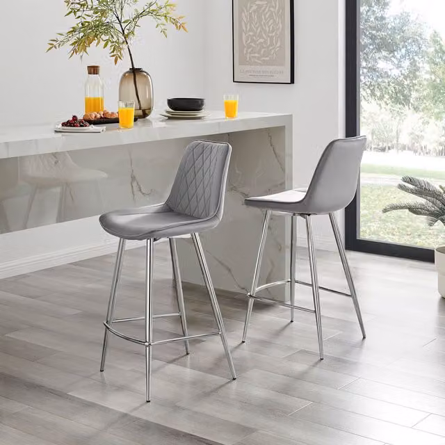 FurnitureboxUK Pesaro Set of 2 Velvet Upholstered Kitchen Breakfast Bar Chairs in Grey with Silver Metal Legs