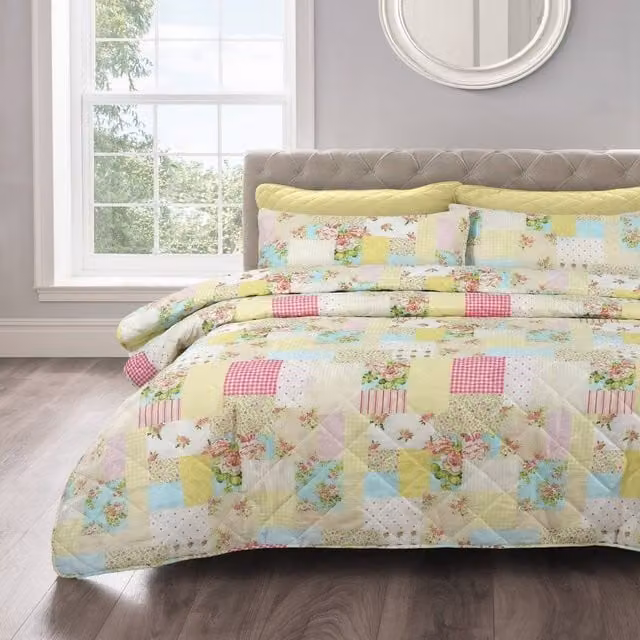 Velosso Candice Floral Patchwork Printed Quilted Bedspread Set in Multicolour