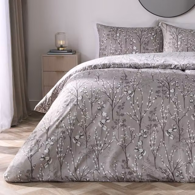 OHS Willow Branch King Size Reversible Duvet Cover Set with Matching Pillowcases in Grey – 2