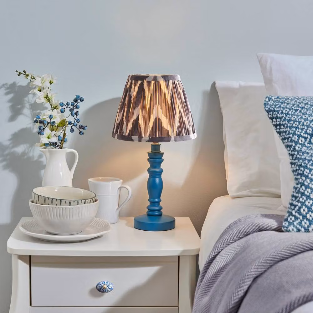 Netlighting Bibury Blue Table Lamp with Grey Fabric Zigzag Shade and Gold/Brass Details – 2