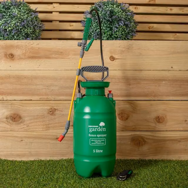 Kingfisher PSFENCE 5 Litre Manual Fence Pressure Sprayer in Green and Transparent – 3