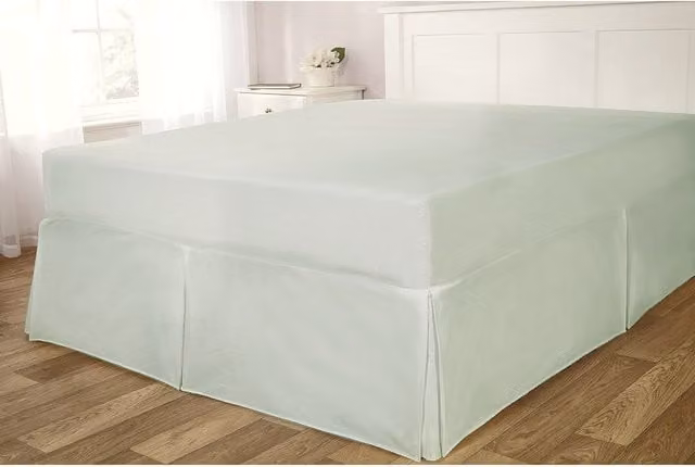 Rapport Home Single Polycotton Fitted Valanced Bed Sheet in Pistachio Green