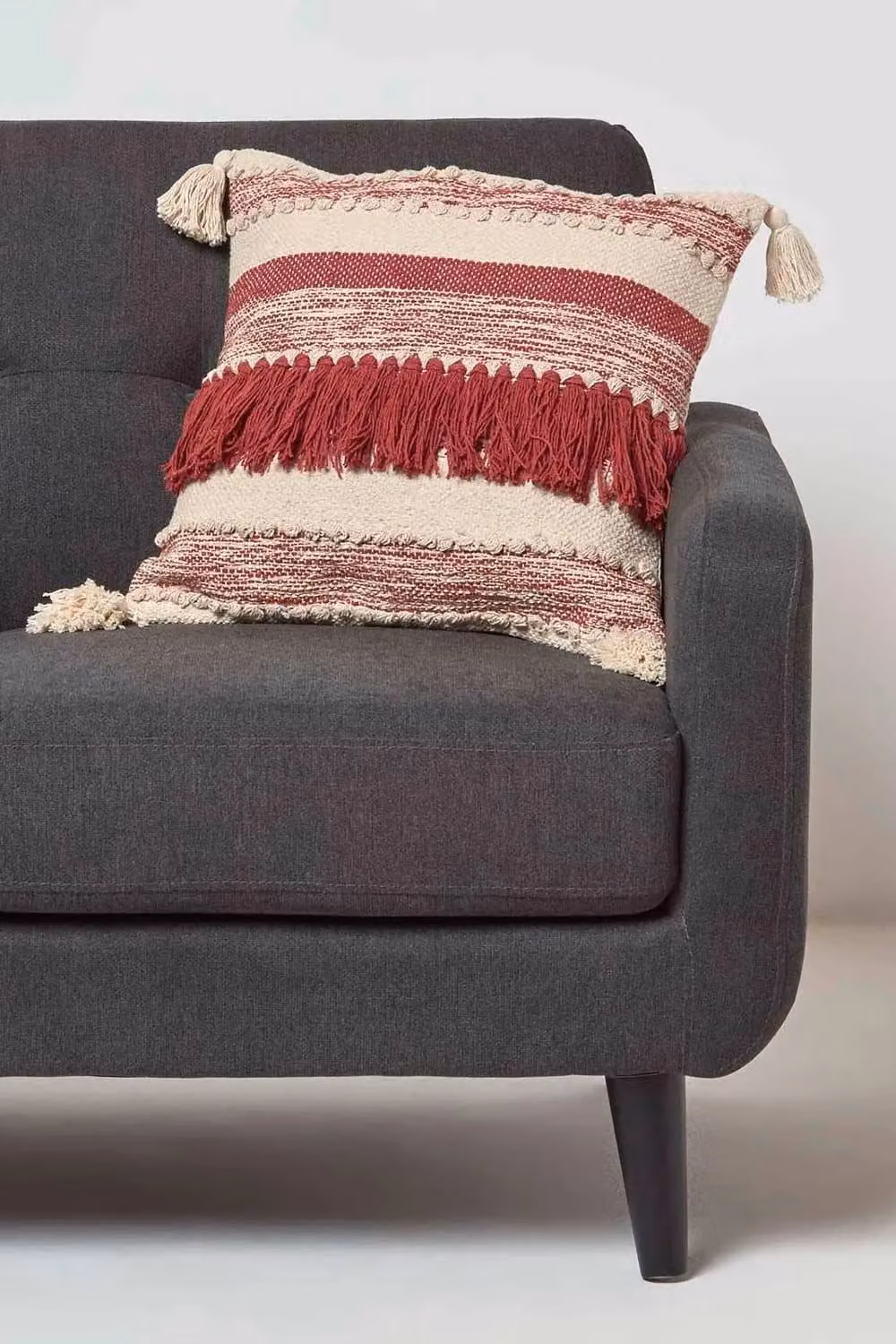 Homescapes Handwoven Red Kilim Cushion with Microfibre Insert, W/D/H: 45 x 45 x 45 cm – 2