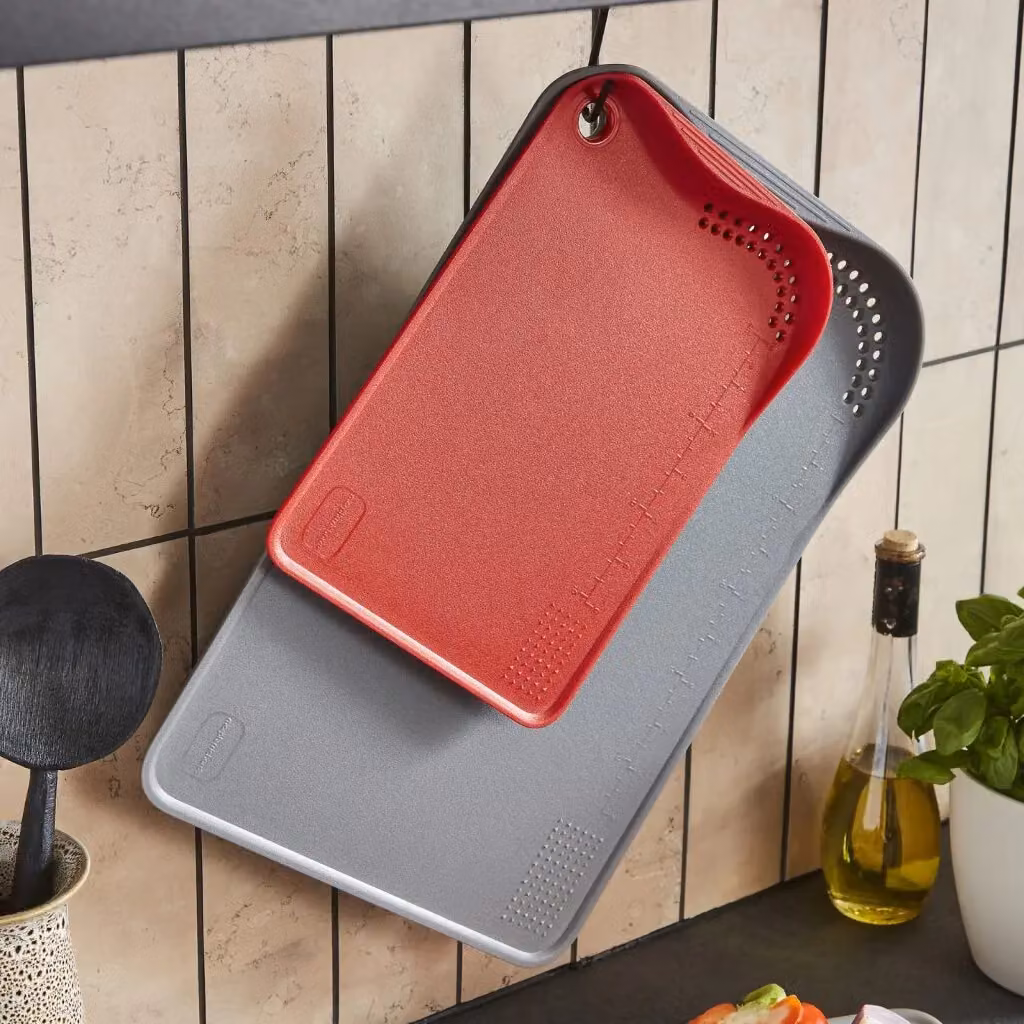 Morphy Richards 3 Piece Rectangular Silicone Cutting Board Set in Red or White with Non-Slip Feet and Dishwasher Safe Design – 6