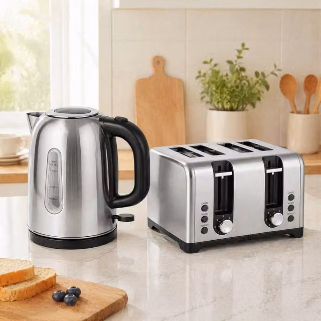 STILVORA Silver Kettle and 4-Slice Toaster Set in Stainless Steel