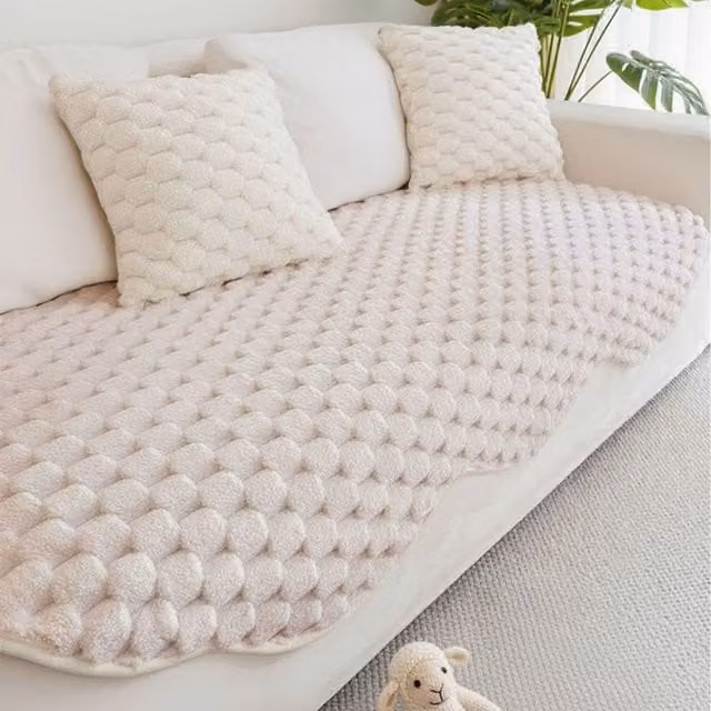 Livingandhome Hygge Non-Slip Faux Plush Sofa Protector Cover, White, W: 240 cm, D: 90 cm