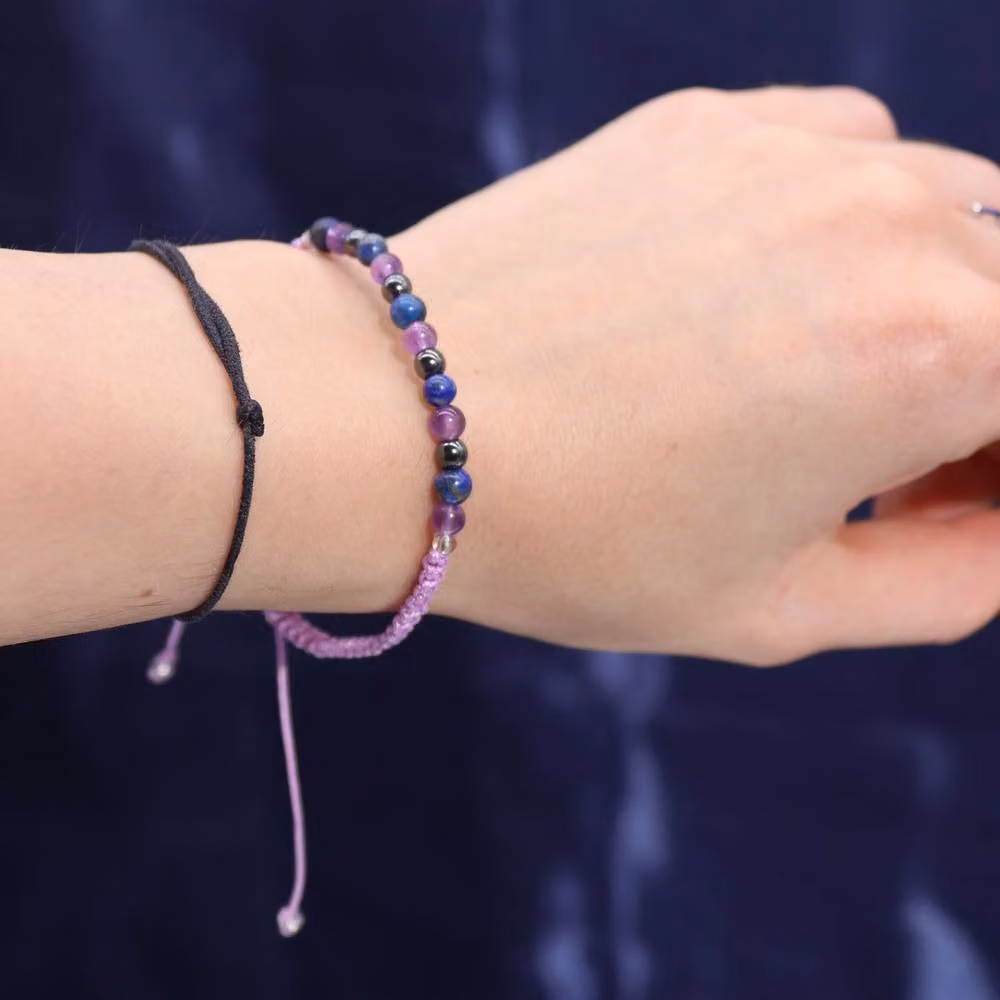 Ancient Wisdom Serenityy Zodiac Crystal Candle with Gemstone Bracelet - Aquarius, Blue – 4