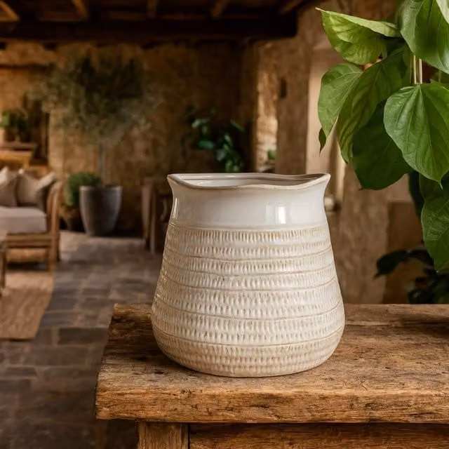 Wyld Haus Saffron Bud Hewn Ceramic Vase in White with Textured Scandi Pattern, H 18.0 cm x W 17.0 cm x D 1.0 cm