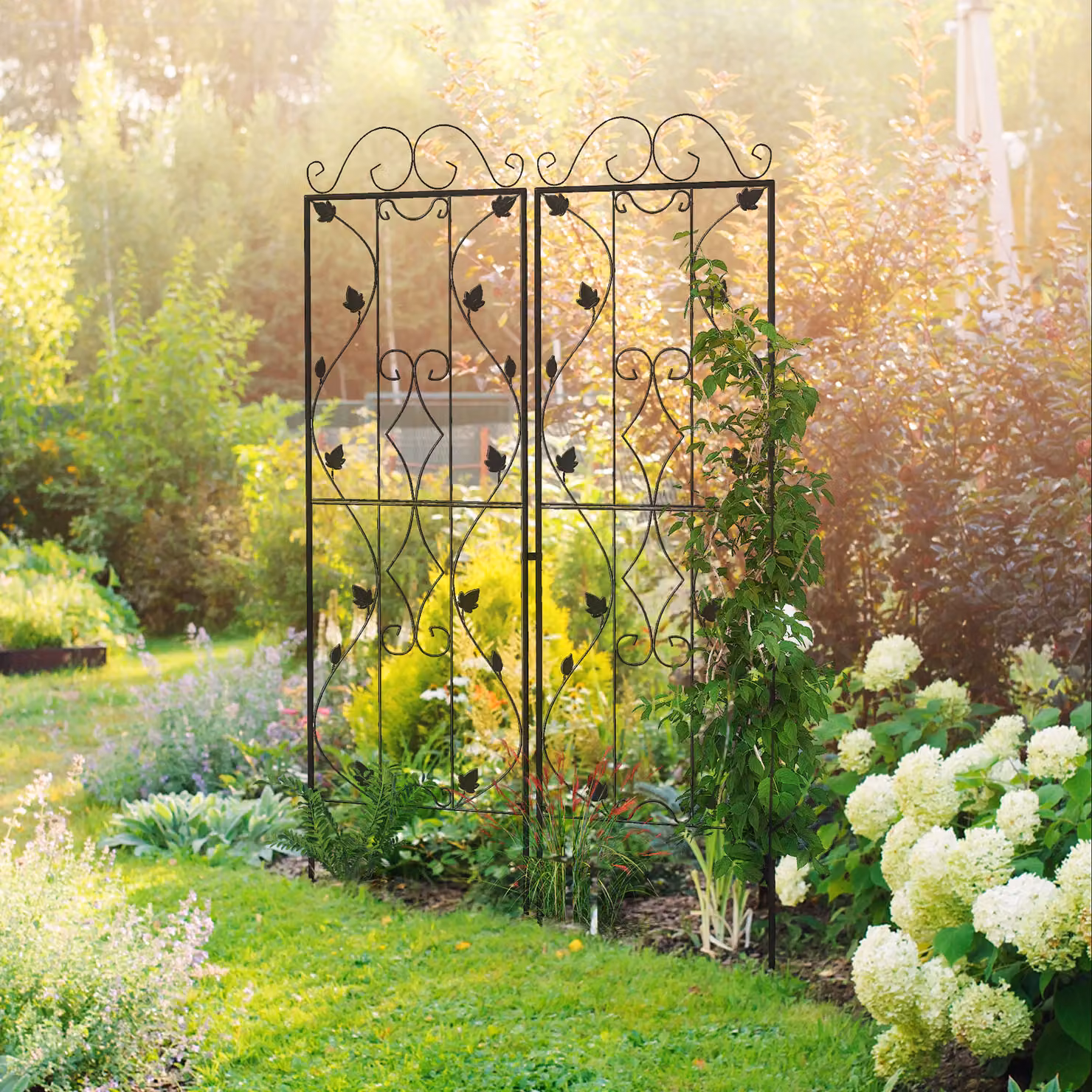 Outsunny Black Metal Leaf Design Trellis Set, Art Nouveau Floral Plant Support Frames for In-Ground Use – 2