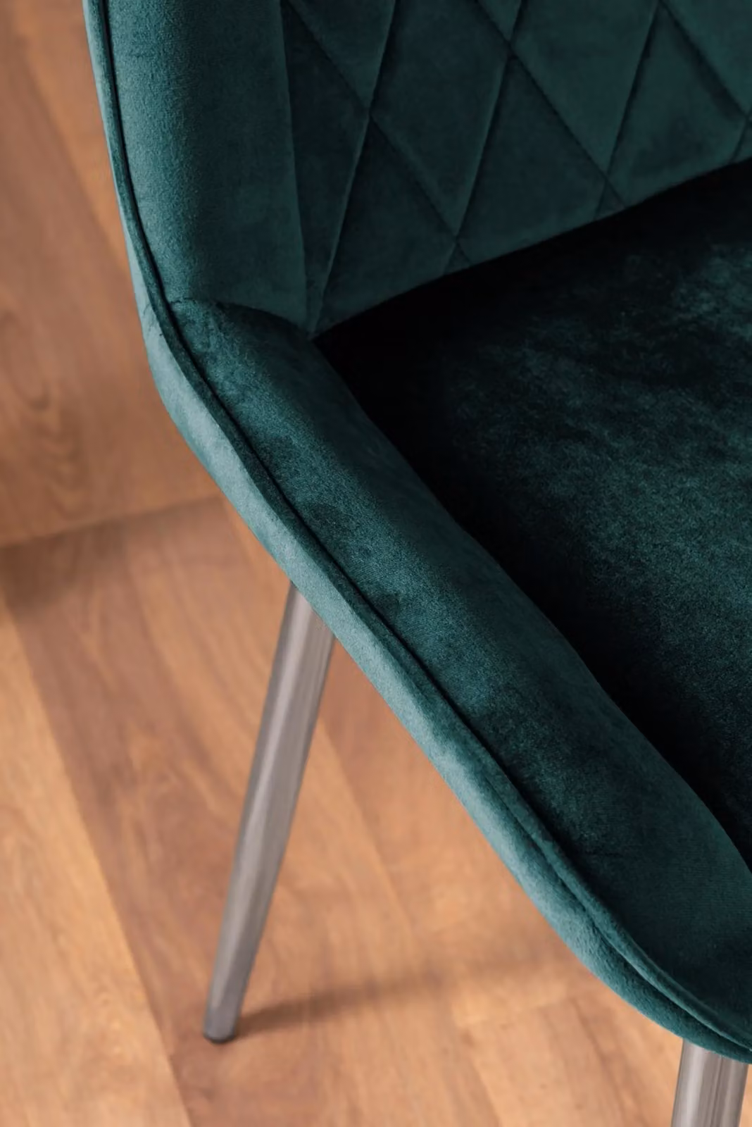 FurnitureboxUK Leonardo White Glass Marble Effect Table with Silver Legs and 4 Pesaro Green Chairs – 4