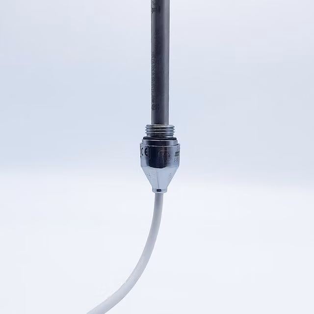 Lux Heat Chrome Manual Element 300w in Silver