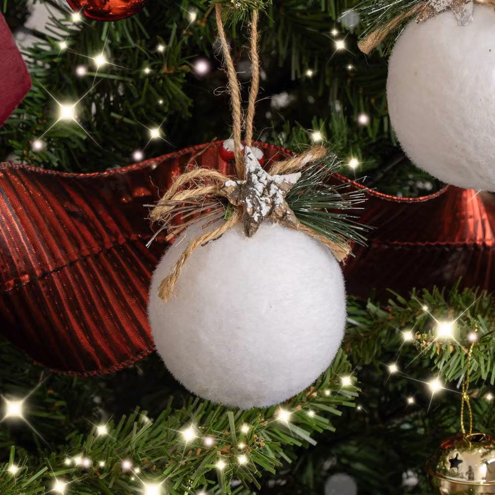 Melody Maison Set of 3 White Velvet Christmas Bauble Decorations with Leaves, Diameter: 7 cm – 2