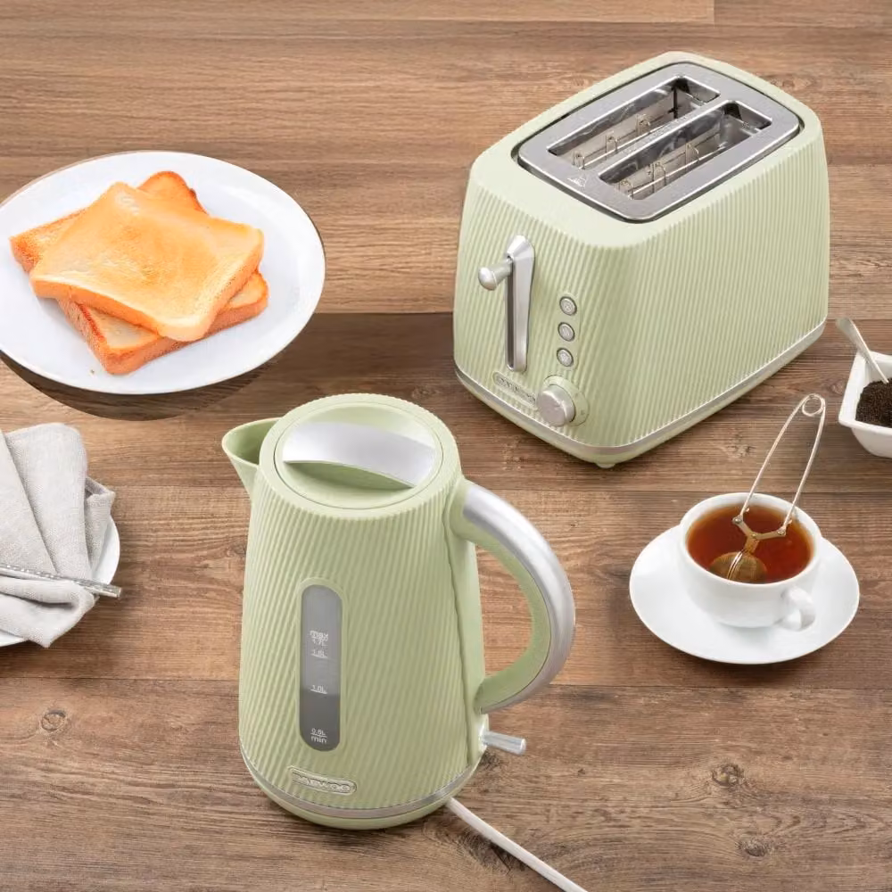 Daewoo Cascade 1.7L Fast-Boil Kettle and 2-Slice Toaster Set in Green – 2