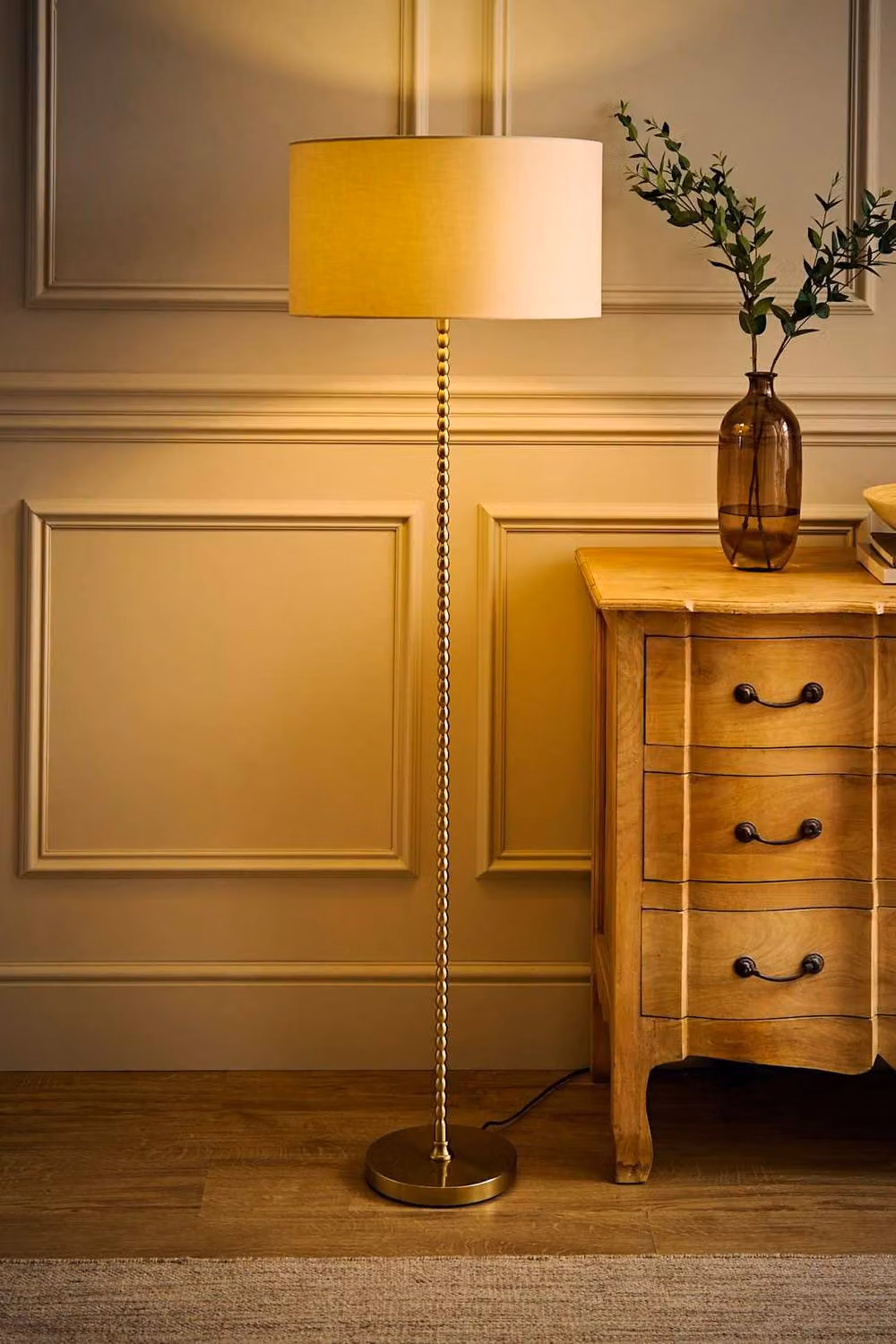 ValueLights Maeve Floor Lamp with Cream Fabric Drum Shade and Brushed Gold Bobbin Base, Including LED Bulb – 2
