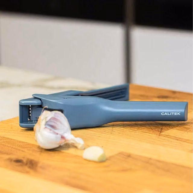 CALITEK 2-in-1 Garlic Press and Slicer, Blue