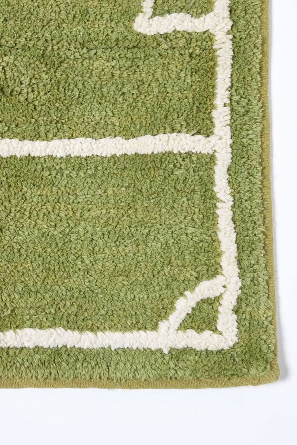 Homescapes Cotton Tufted Football Pitch Kids Rug in Green and White, W: 60 cm, L: 100 cm – 2