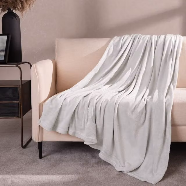 OHS Ultra Soft Silver Fleece Throw Blanket, W/D/H: 120 x 150 cm – 1