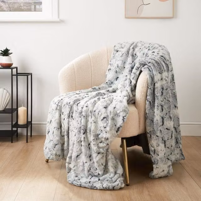 Sienna Large Faux Fur Throw Blanket in White and Silver, W: 150 cm, D: 200 cm